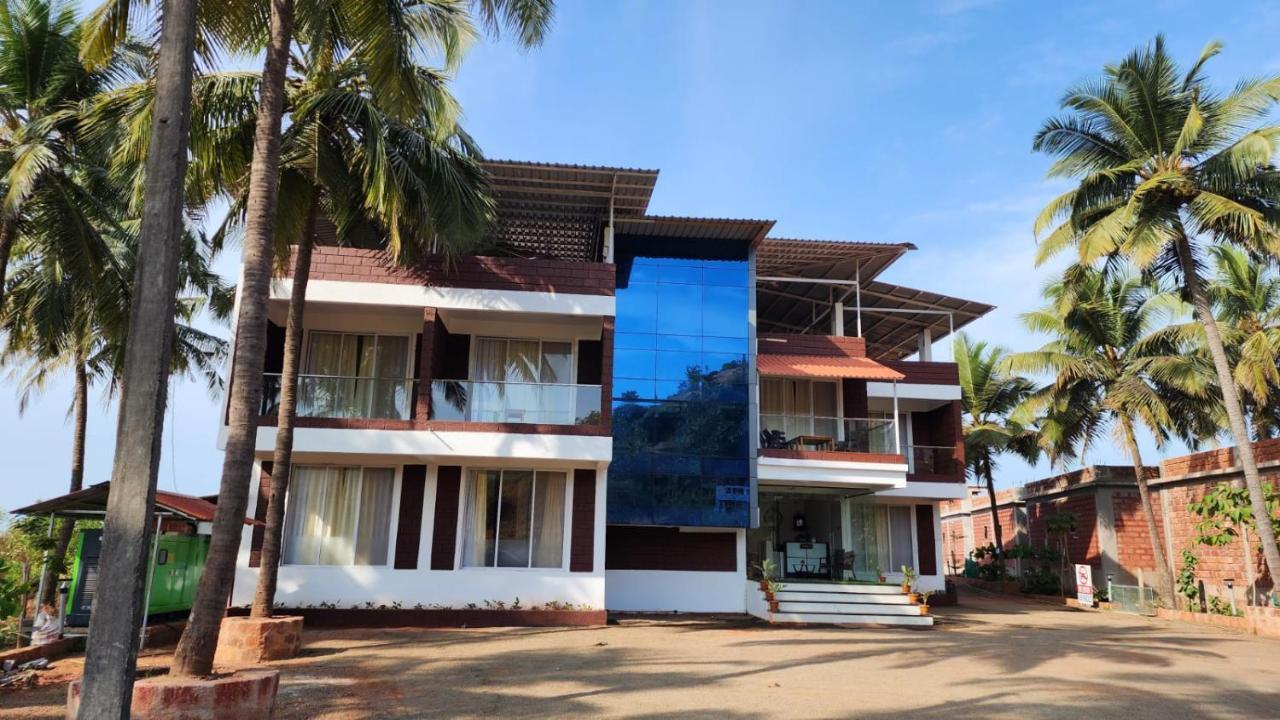 Coastal Bay Beach Resort Harnai Экстерьер фото