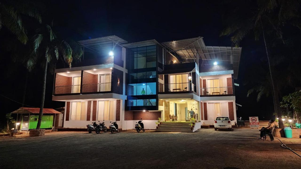 Coastal Bay Beach Resort Harnai Экстерьер фото