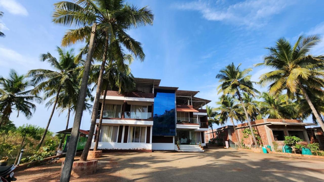 Coastal Bay Beach Resort Harnai Экстерьер фото