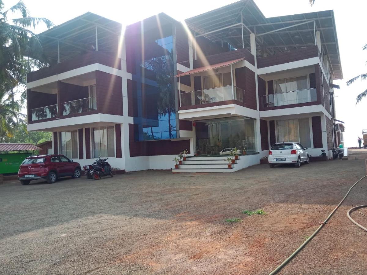 Coastal Bay Beach Resort Harnai Экстерьер фото